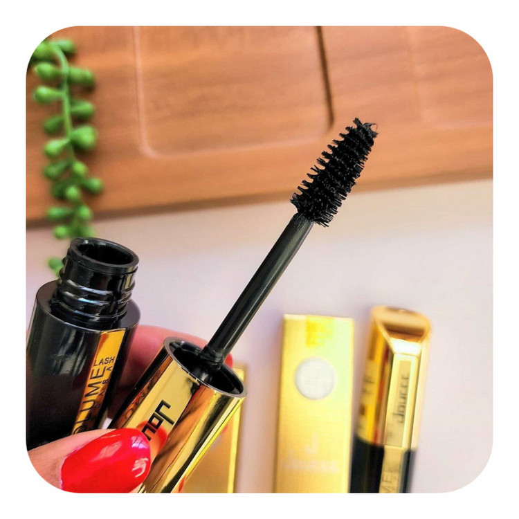 ریمل حجم دهنده دوسه طلایی مدل مکس لش Maxlash